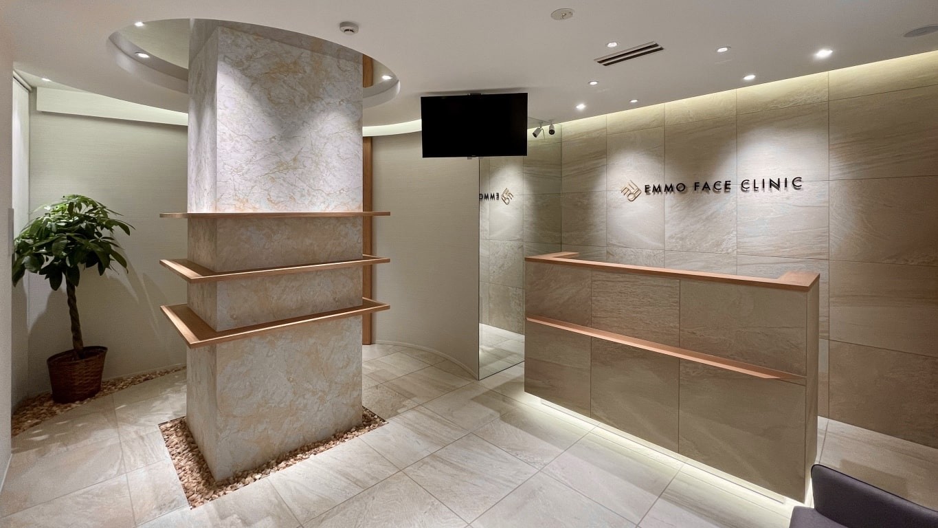 EMMO FACE CLINICの受付